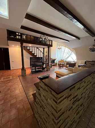 Продается хорошая крупногабаритная квартира на ул.Соловьяненко (ориентир гостиница Прага) Донецк