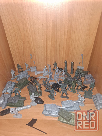 Набор танки и солдатики Донецк - изображение 1