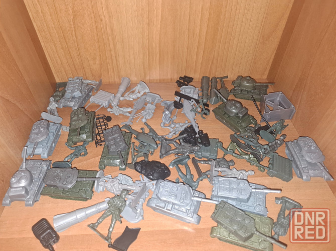 Набор танки и солдатики Донецк - изображение 2