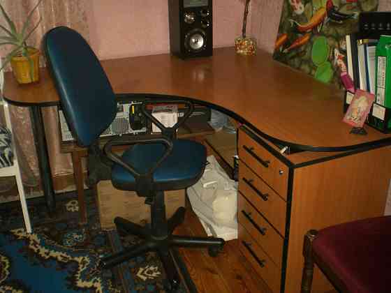 Стол угловой офисный компьютерный Донецк