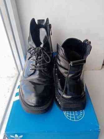 Ботинки женские 38 р. кожаные лакированные Донецк