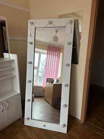 Зеркало в полный рост с софитной подсветкой. Донецк