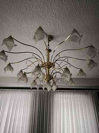 Роскошная люстра из оаэ (диаметр 90 см) Донецк