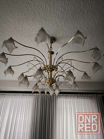 Роскошная люстра из оаэ (диаметр 90 см) Донецк - изображение 1