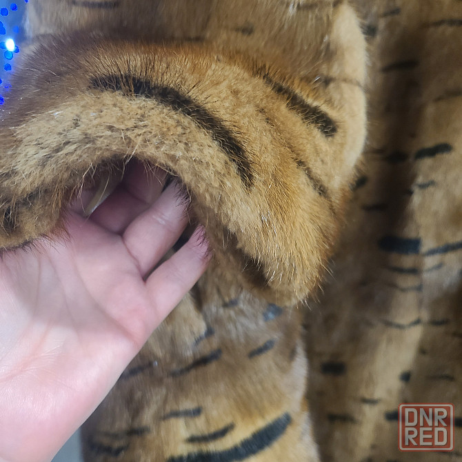 Шуба норковая с капюшоном тигр Донецк - изображение 6