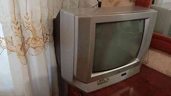 Японский телевизор JVC, диагональ 14, Отл. сост. Макеевка