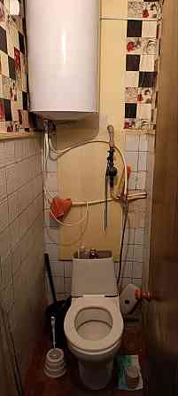 Продам трехкомнатную квартиру Зугрэс