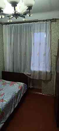 Продам трехкомнатную квартиру Зугрэс