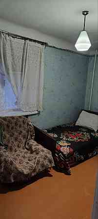 Продам трехкомнатную квартиру Зугрэс