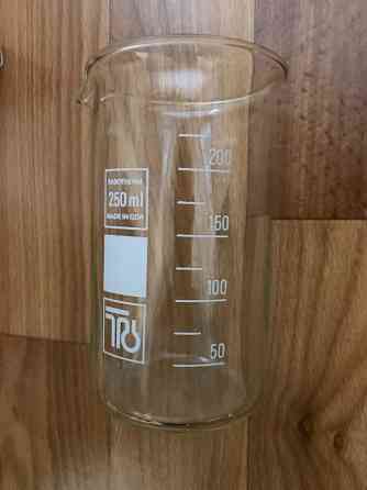 Стакан мерный, лабораторный 250 мл.Германия. Донецк