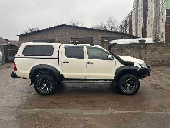 Toyota Hilux. Год 2011. Двигатель 3.0 дизель.Пробег 170т. Харцызск