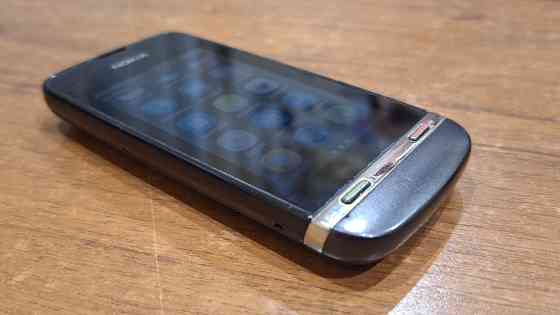 Продам сенсорную nokia asha Донецк