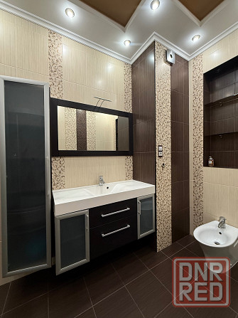 Большая 2шка в новом доме Челюскинцев,69а Донецк - изображение 9