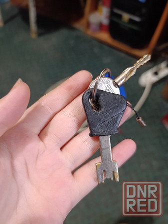 Найдены ключи Донецк бульвара Шевченко 27 возле здания Диос Донецк - изображение 1