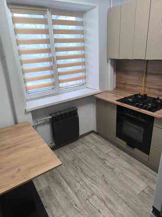 Продам 1ком квартиру центр площадь Ленина Донецк