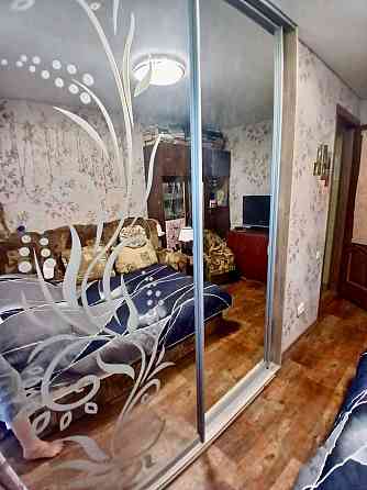 Продается 1 комнатная квартира гостинного типа в Ильичевском районе г. Мариуполя. Мариуполь