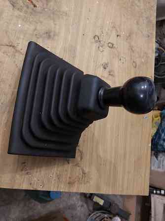 ручка с пыльником и рамкой кпп 2141 Донецк