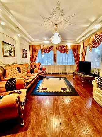 Продается большой, добротный, трёх уровней дом. Мариуполь