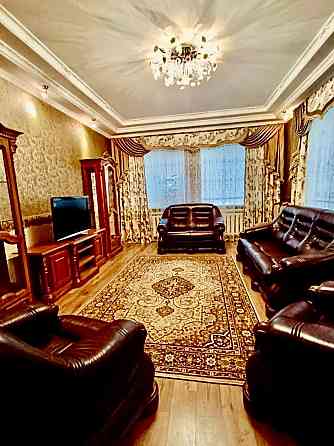 Продается большой, добротный, трёх уровней дом. Мариуполь