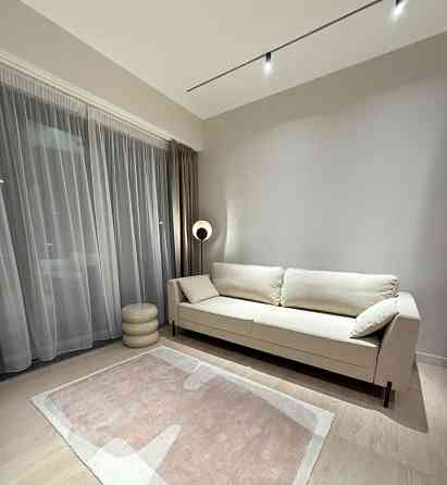 Сдаю двухкомнатную квартиру в Ворошиловском районе Донецка напротив обл.Администрации. Донецк