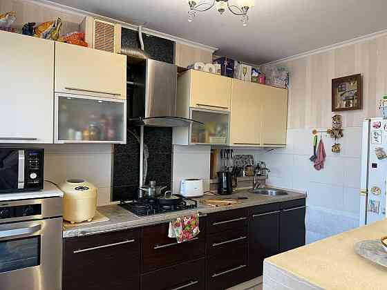 3 комнатаная квартира Строителей 108 Мариуполь