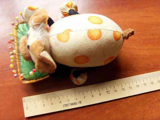 Подушечка с иголками и булавками Донецк