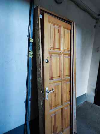 Продам дверь межкомнатную Донецк