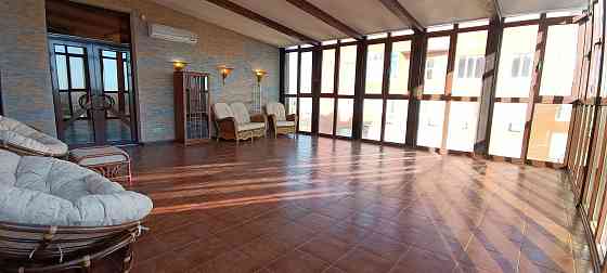 Продам 4-х комн с Террасой!!! в Жк Замковый, ул. Розы Люксембург, 170 м². Ремонт. Вода всегда! Донецк