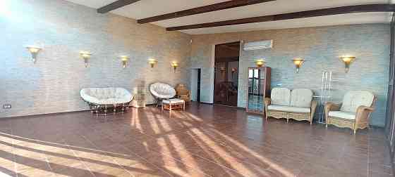 Продам 4-х комн с Террасой!!! в Жк Замковый, ул. Розы Люксембург, 170 м². Ремонт. Вода всегда! Донецк