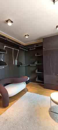 Продам 4-х комн с Террасой!!! в Жк Замковый, ул. Розы Люксембург, 170 м². Ремонт. Вода всегда! Донецк