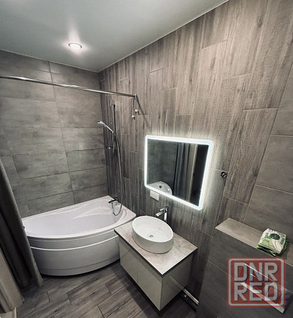 Сдаю двухкомнатную квартиру в Ленинском районе Донецка по адресу: улица Луговцова, 1 Донецк - изображение 6