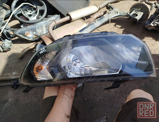 Фара правая передняя Лада Гранта Енакиево - изображение 1