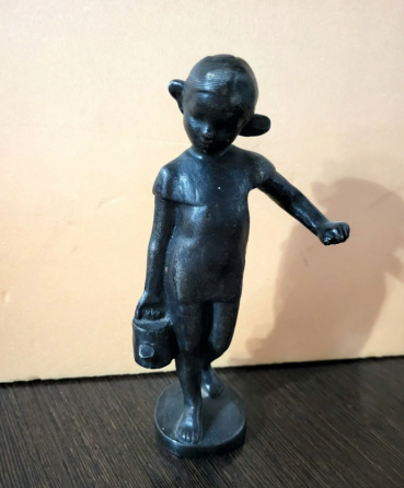 Статуэтки чугун. Касли. Куса Донецк