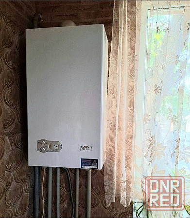 Продажа дома с газом, 9 соток, Гараж Макеевка, Кировский р., п. Путь Ильича Макеевка - изображение 1