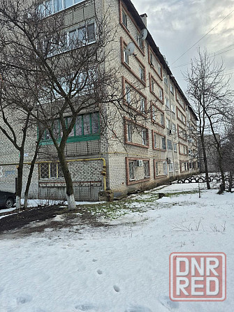 Продам, 2х комнатную квартиру,на Восточном в хорошем кирпичном доме,на первом этаже! Макеевка - изображение 1