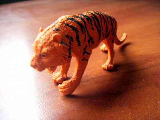 Тигр игрушечный Донецк