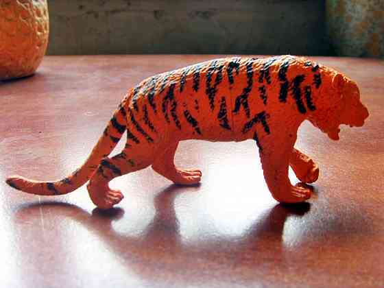 Тигр игрушечный Донецк