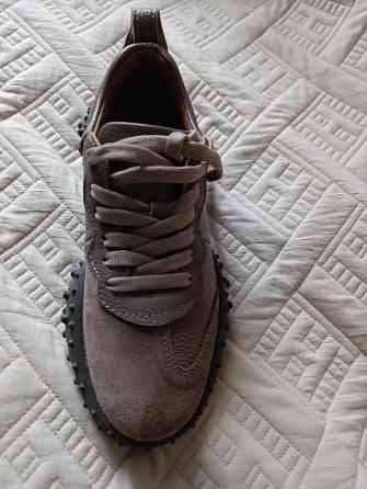 Кроссовки Донецк