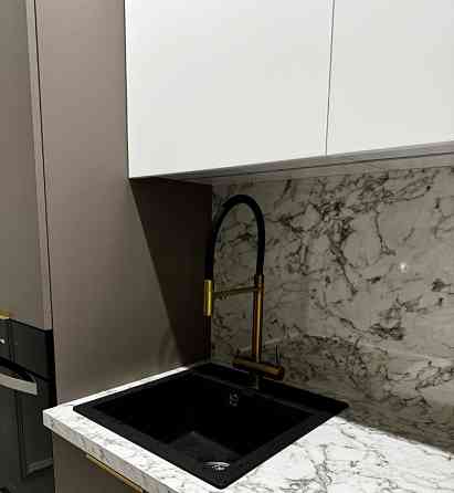 Сдается двухкомнатная квартира в Калининском районе Донецка. Ориентир: Большое молоко на Ильича. Донецк