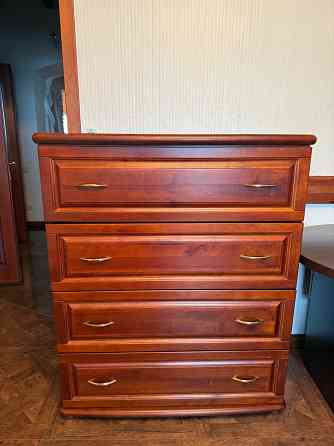 Продам комод, натуральное дерево. Донецк