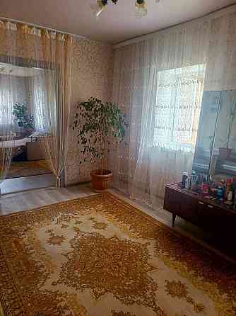 Дом в г. Енакиево с собственным водоёмом Енакиево