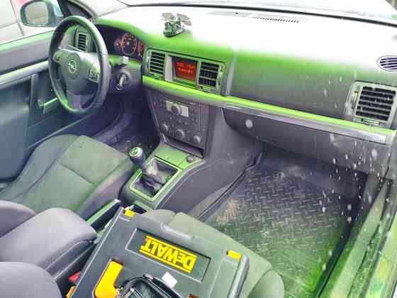 Продам Опель вектра с 2006г универсал хорошее состояние двигатель 2.2 бензин Шахтерск