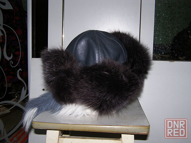 Шапка-ушанка кожанная с мехом песца. Макеевка - изображение 3