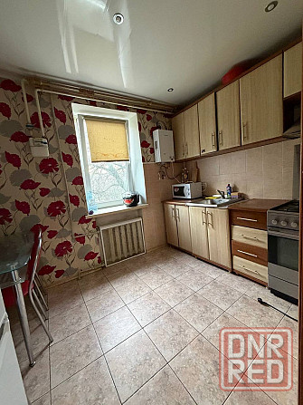 Квартира 2 комнатная Посуточно г. Докучаевск Докучаевск - изображение 1