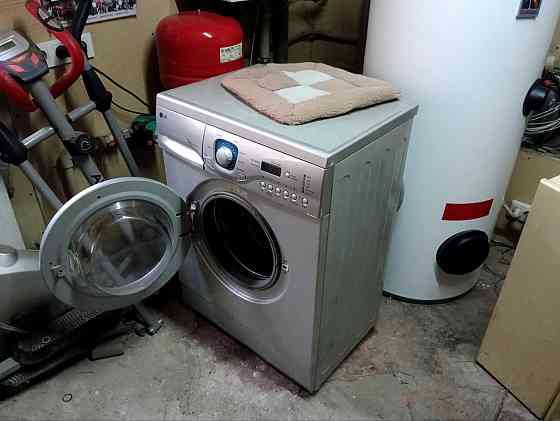 Продам стиральную машину LG Донецк