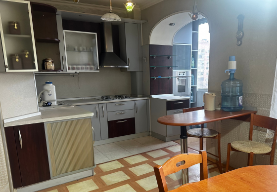 Просторная квартира с сауной + гараж на 2 авто! Донецк