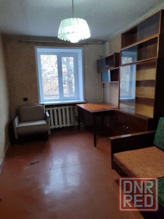 Продается 3к.кв. м-н Центральный 2/4 Макеевка - изображение 3