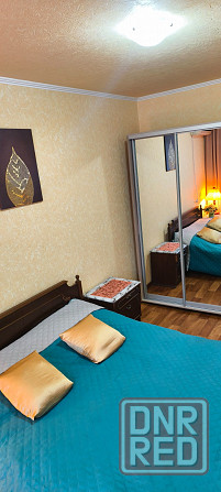 Посуточно/почасово сдаётся в аренду 2-х комнатная квартира в Пролетарском районе рынок Объединённый Донецк - изображение 2