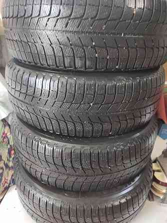 Продам зимнюю резину Michelin 205/65/R16 Донецк