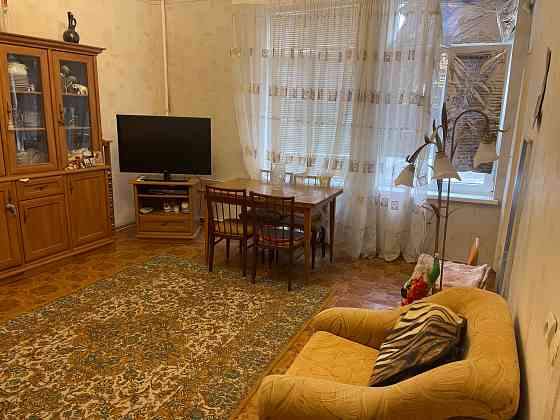 Продам в центре 3 комнатную Донецк